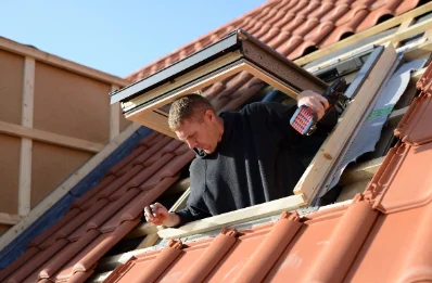 Pose de fenêtres de toit Velux à Clugnat